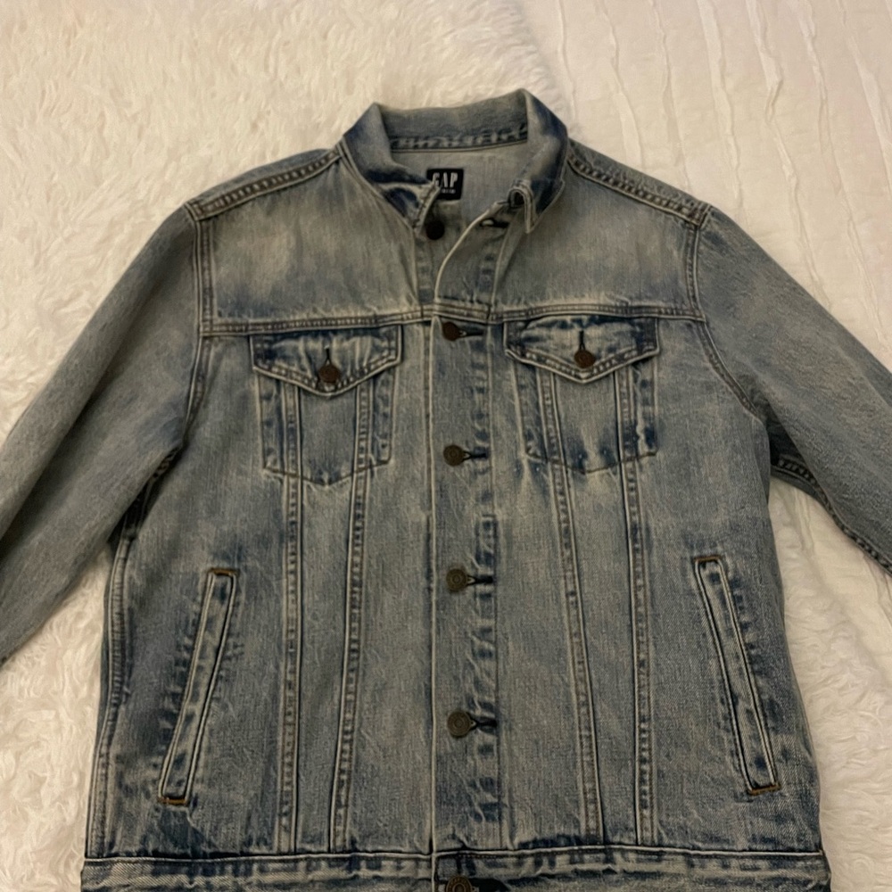 GAP Men's Faded Blue Denim Jacket